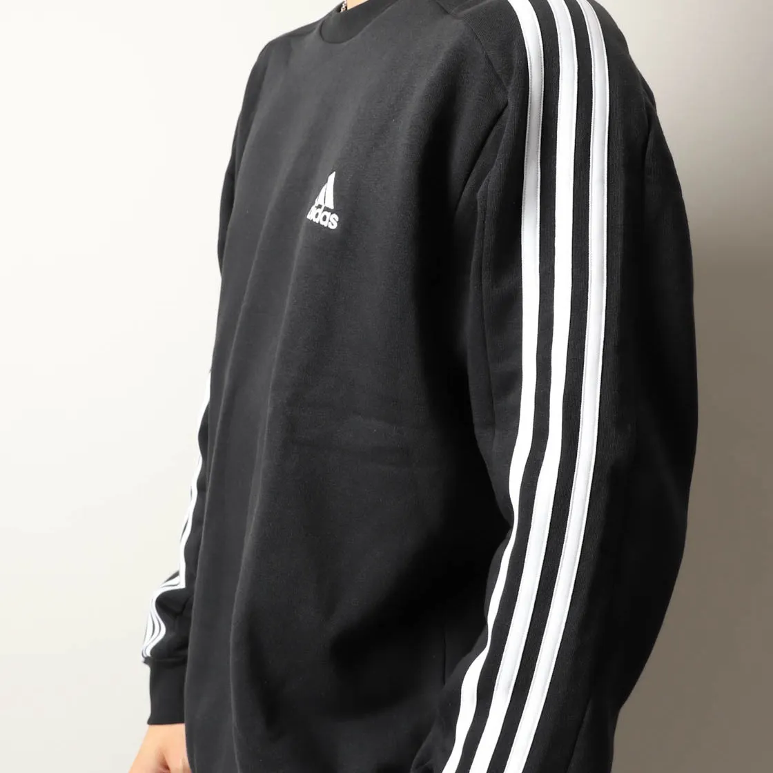 Adidas Essentials Fleece Sweatshirt [IB4027]