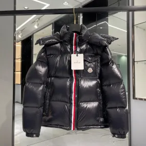 Mens Moncler Montbeliard Luxury Down Puffer Jacket - Stylish, Lightweight, and Insulated Outerwear