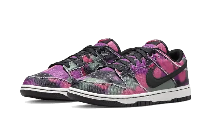 Nike Dunk Low Graffiti Pink