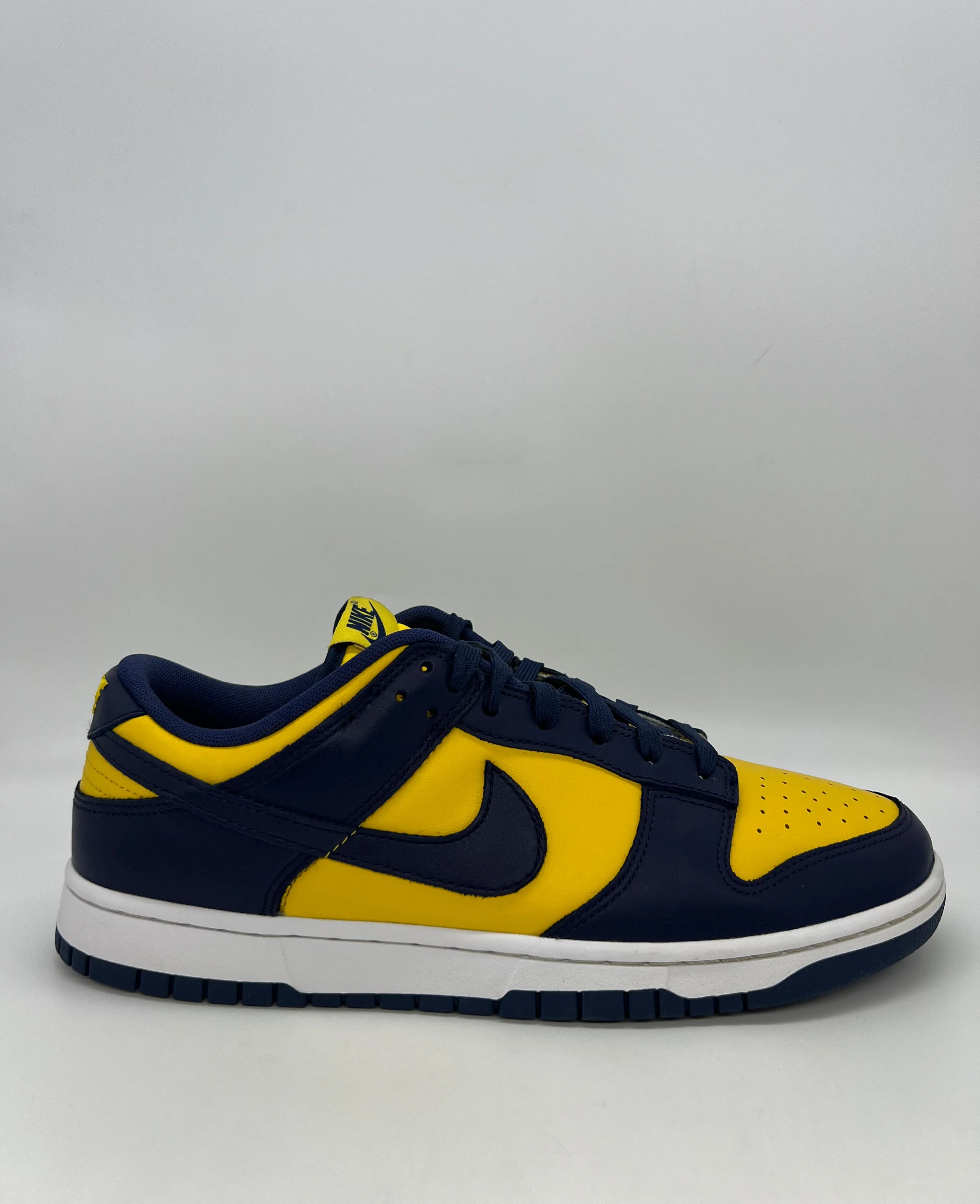 Nike Dunk Low Michigan (2021)