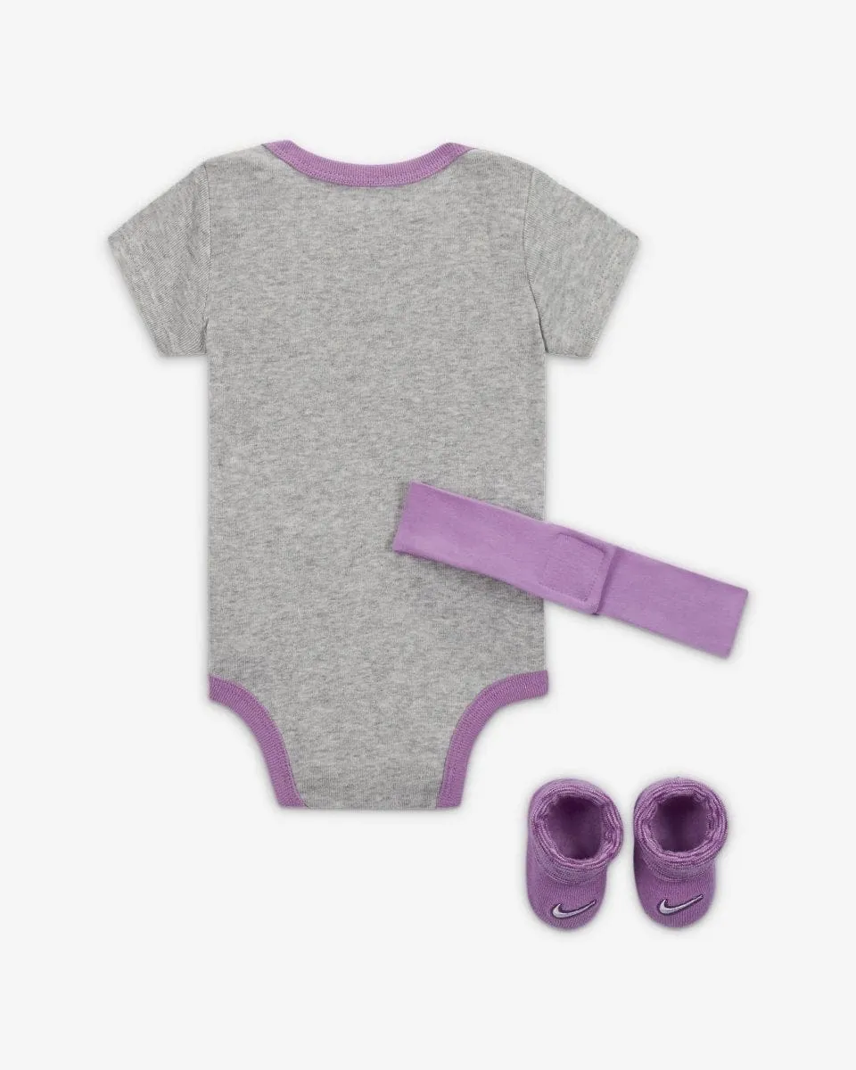 NIKE INFANT'S FLORAL 3-PIECE BODYSUIT GREY BOX SET