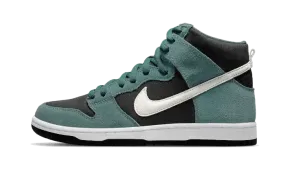 Nike Nike SB Dunk High Green Suede