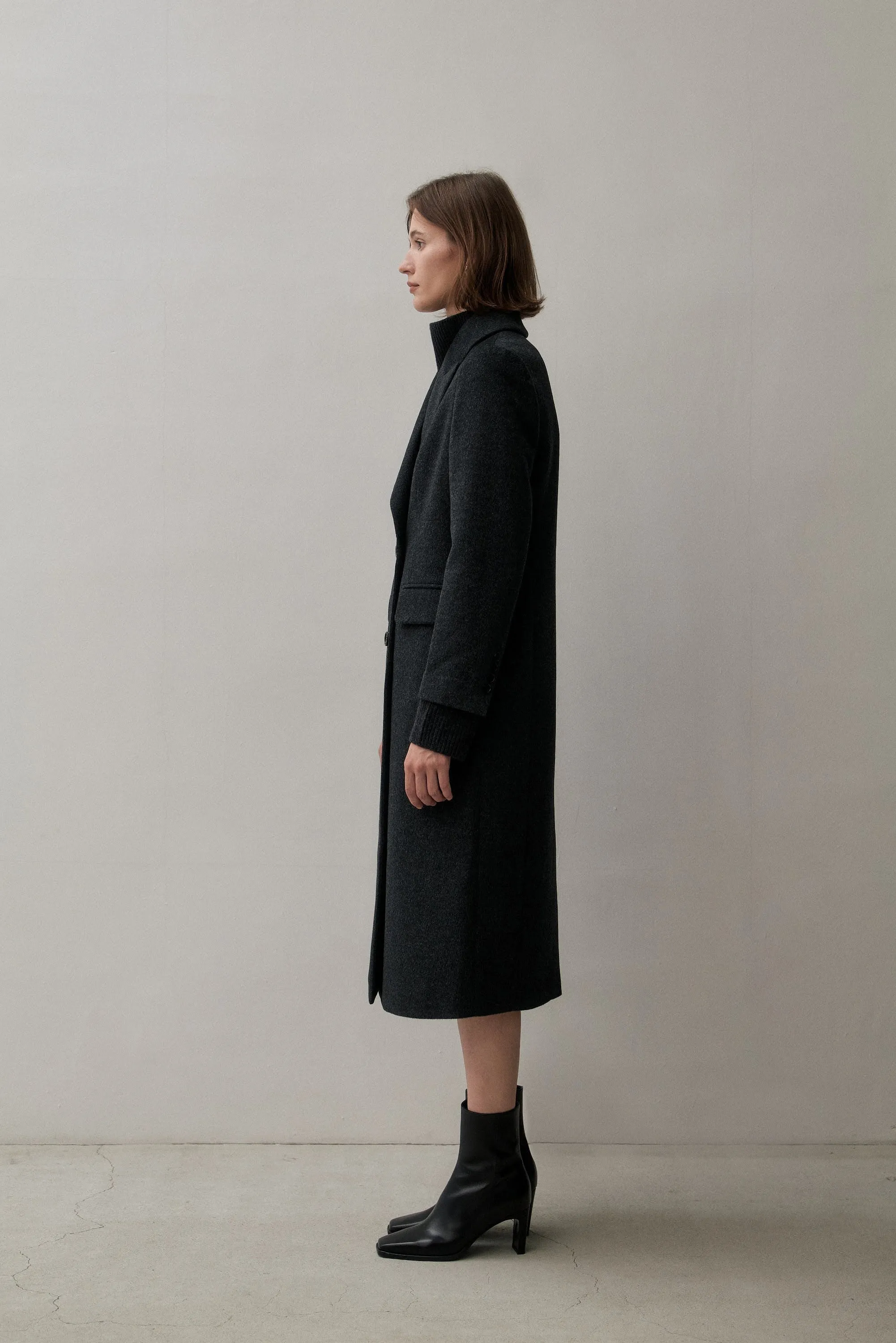 THE NEW YORK COAT- CHARCOAL