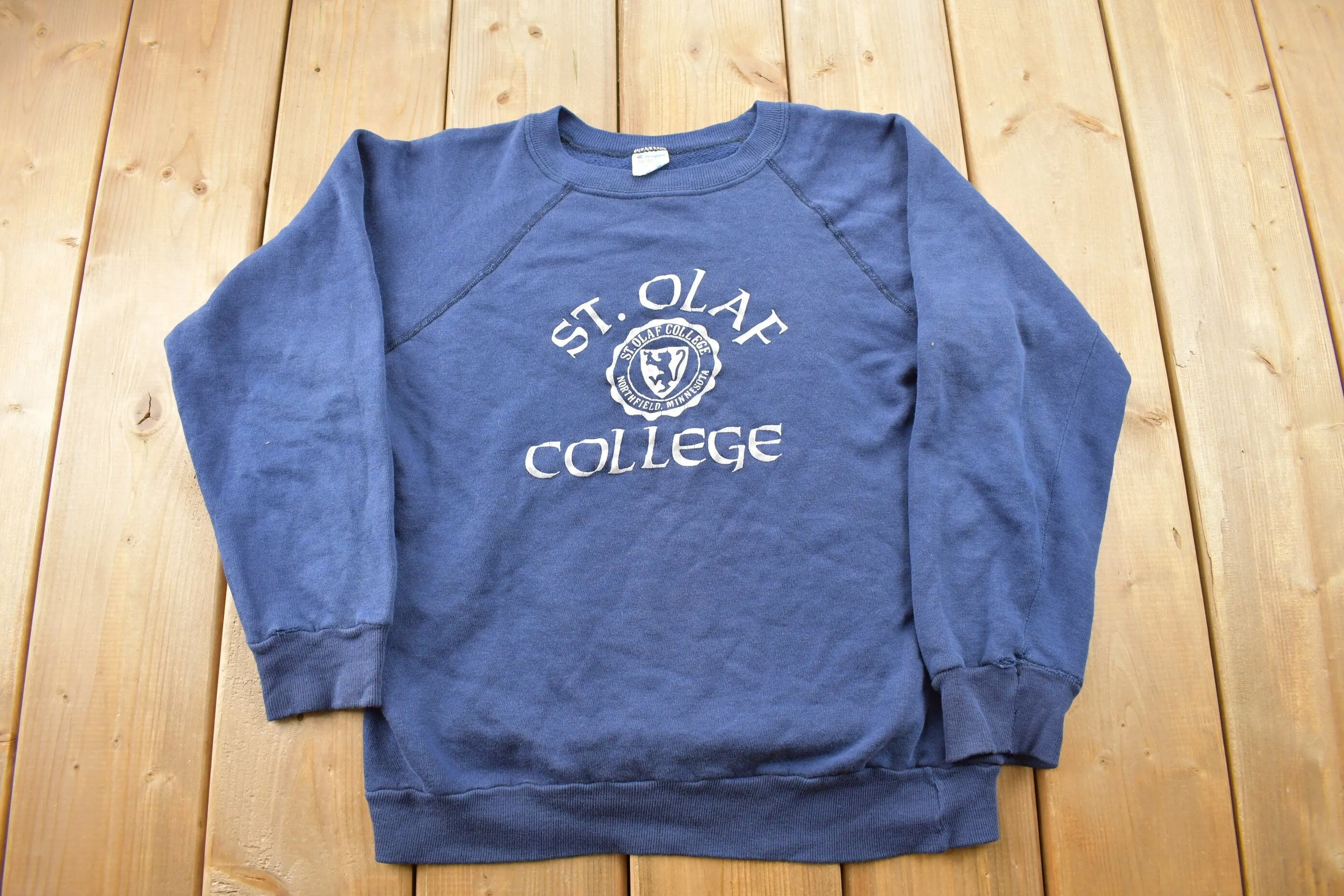 Vintage 1970s St. Olaf College Collegiate Champion Crewneck / Made In USA / Vintage Champion / Americana