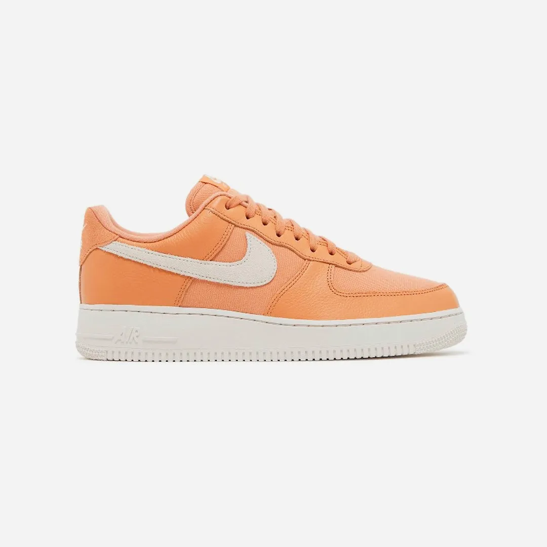 Zapatilla Nike NIKE AIR FORCE 1 '07 LX DV7186 200 Hombre